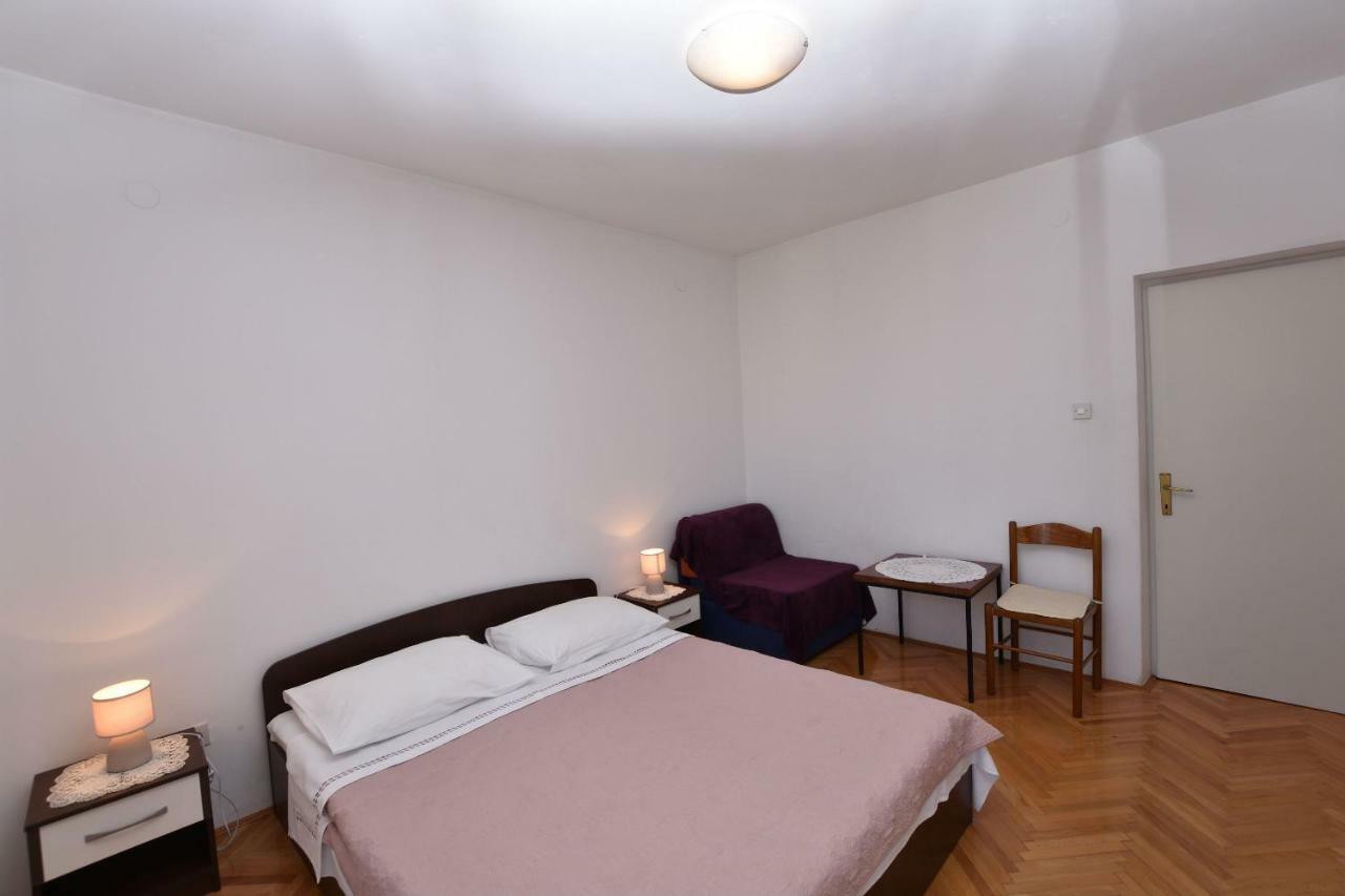 Apartment Maria Примоштен Екстер'єр фото